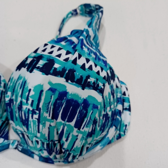 VENUS Over-the-Shoulder Marilyn Padded Bikini Top, size 32D/34C/36B - Picture 11 of 15